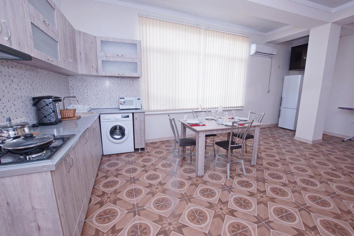 Guest House Belyi Lebed Suchumi Zewnętrze zdjęcie